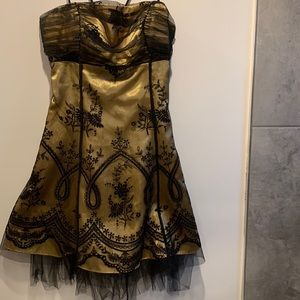 Dress Le château - gold and black